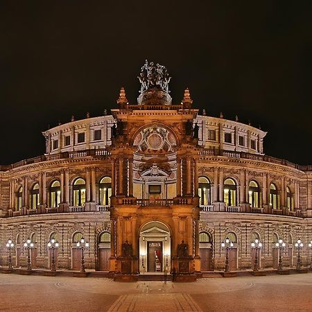 Dresden Gruesst Seine Gaeste Extérieur photo